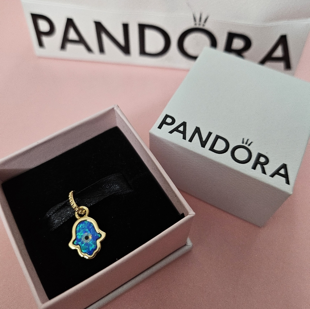 Pandora Hamsa Charm
